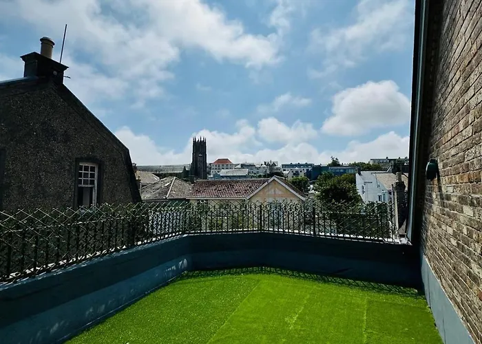 Penthouse Newquay, 2 Min From Clubs And Beach