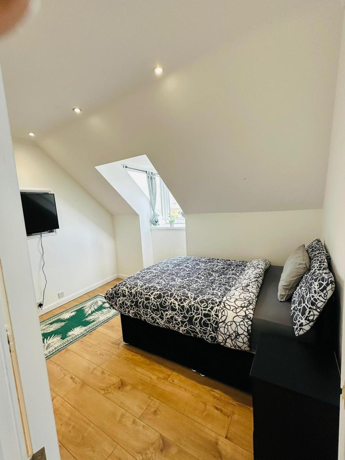 Penthouse Newquay, 2 Min From Clubs And Apartment